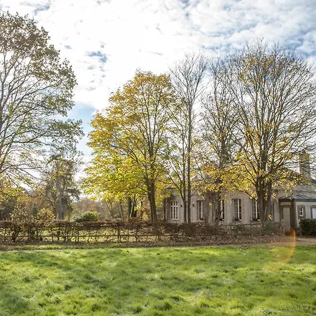 Chambres D'hotes Chateau De La Puisaye Bed & Breakfast