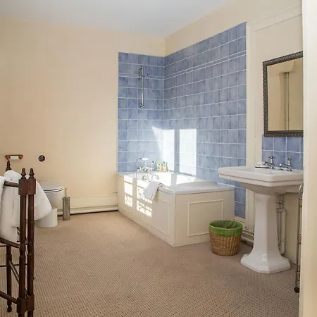 Bed & Breakfast Chambres D'hotes Chateau De La Puisaye 3*