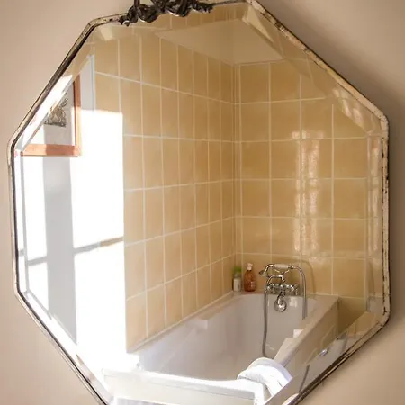 Chambres D'hotes Chateau De La Puisaye 3*